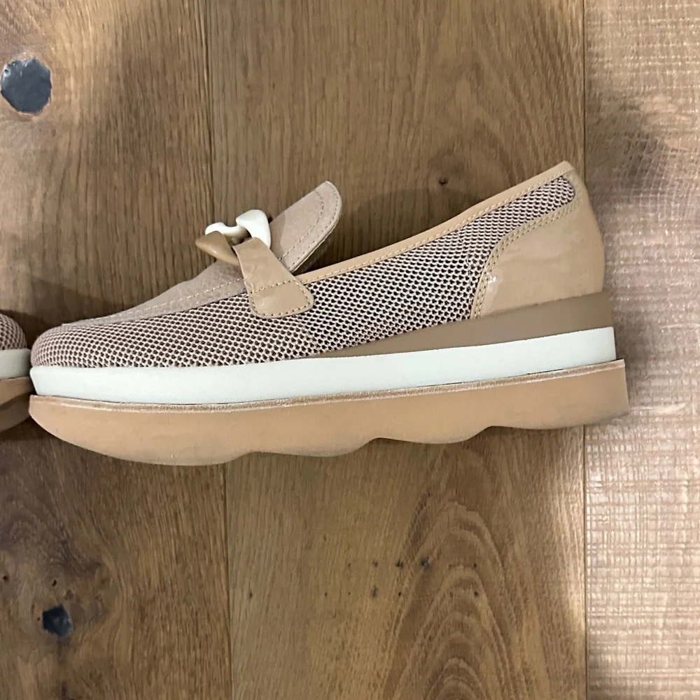 Dolce Vita Beige and Cream Loafers - Picture 5 of 8